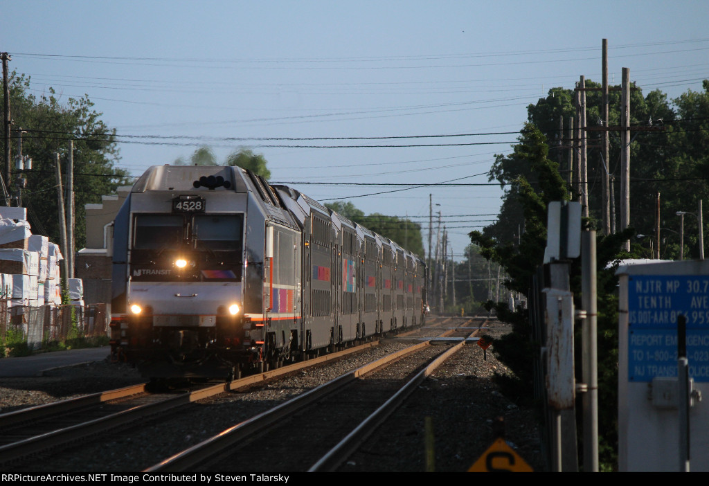 NJT 4528